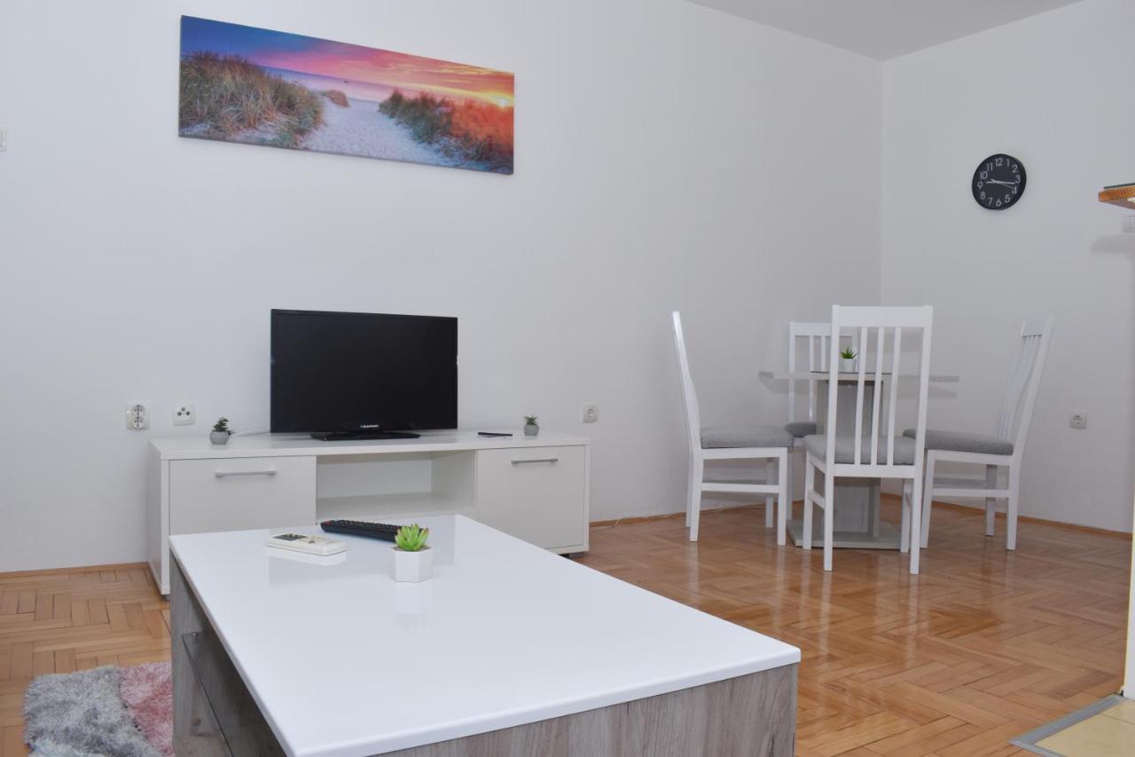 טרביניה Apartman Pause מראה חיצוני תמונה